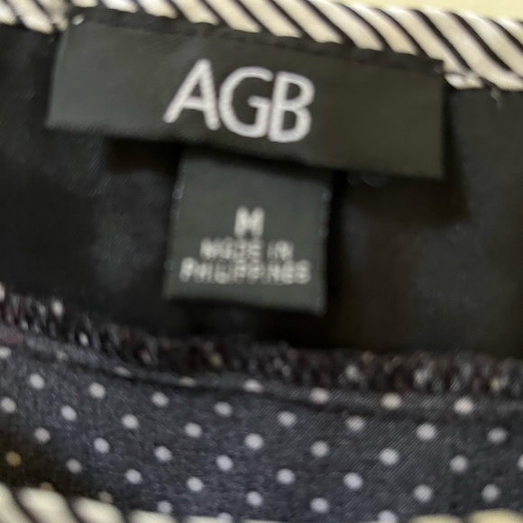 Silky short sleeve blouse - Picture 2 of 3